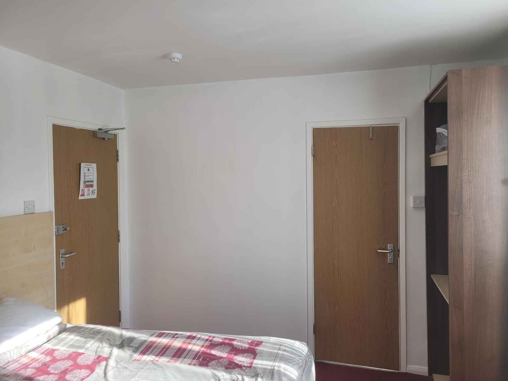 The Gatwick White House Hotel Horley Bagian luar foto