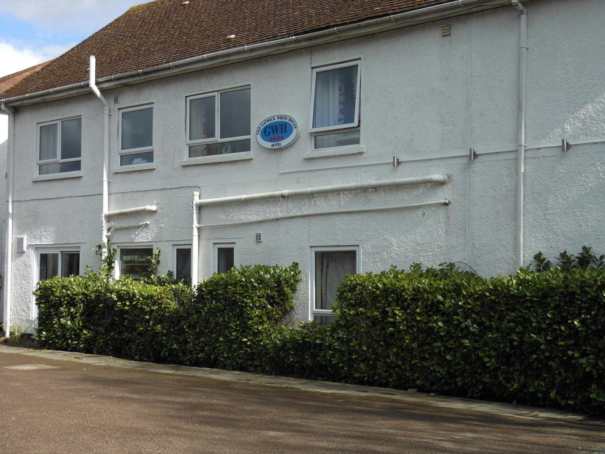 The Gatwick White House Hotel Horley Bagian luar foto